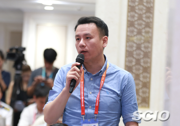 中国新闻社记者提问(刘健 摄)