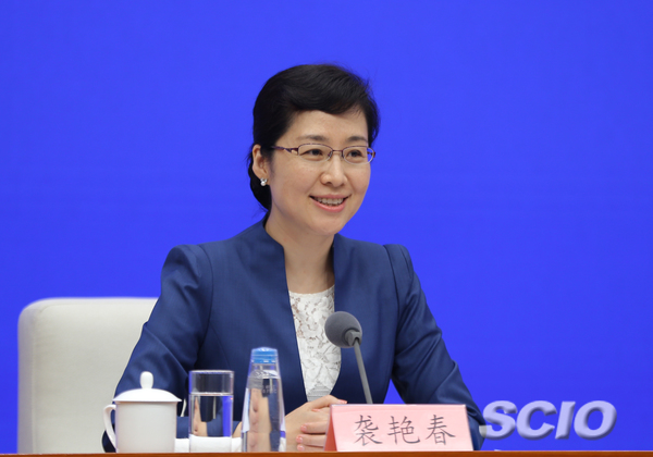 国新办新闻局副局长、新闻发言人袭艳春(刘健 摄)